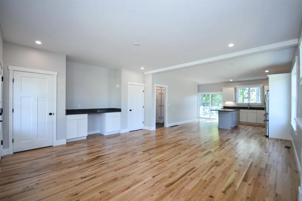 78 Bartlett Avenue Somersworth NH 03878