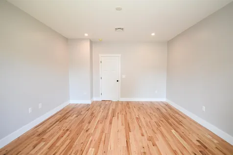78 Bartlett Avenue Somersworth NH 03878