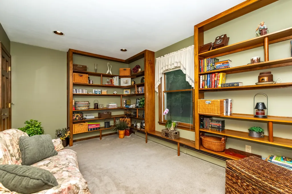 11 Fern Way Madbury NH 03823