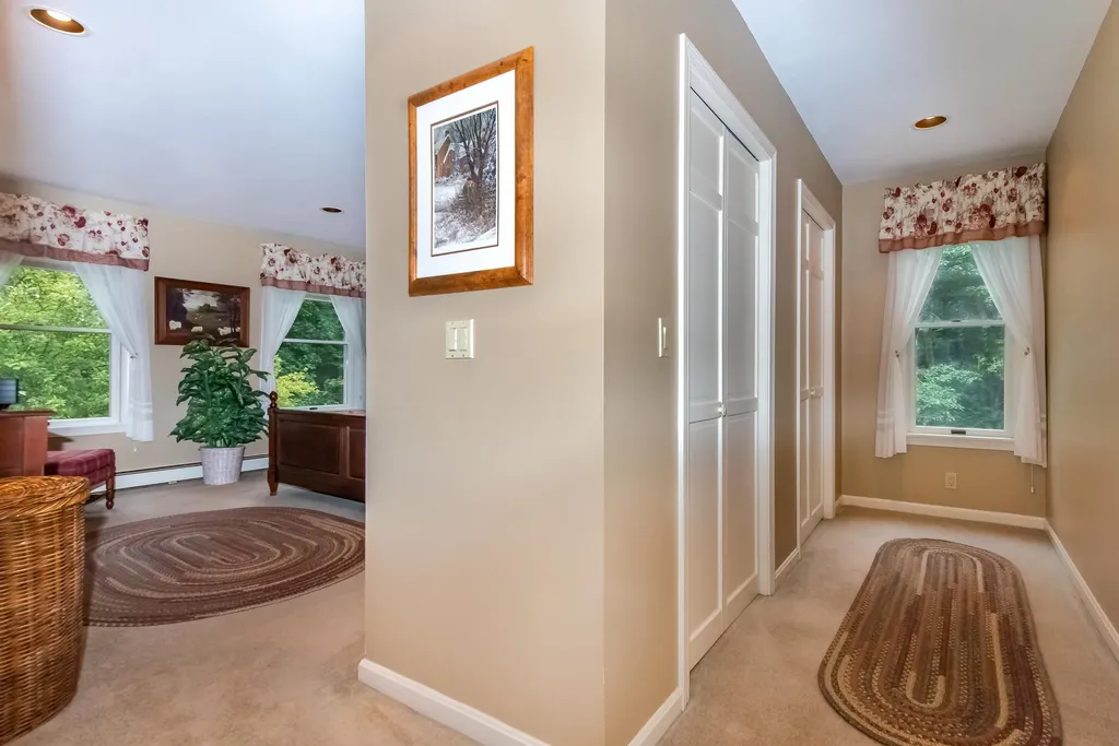 11 Fern Way Madbury NH 03823