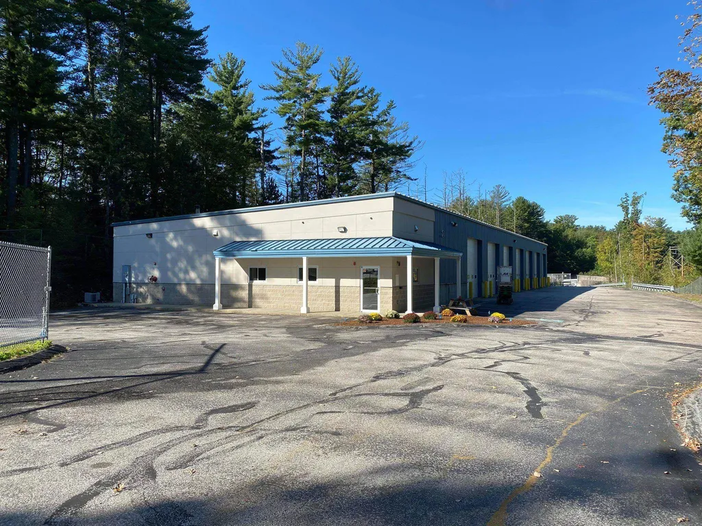 1069 S Mammoth Road Manchester NH 03104
