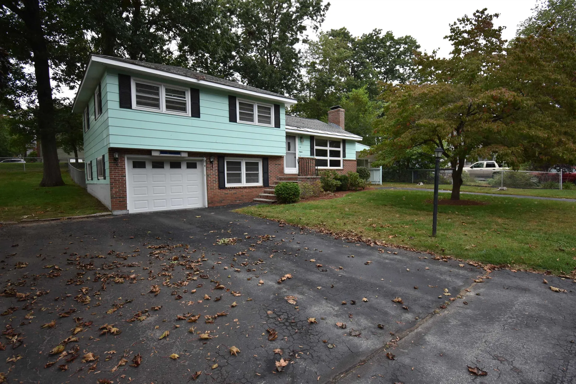 15 Spruce Street Hudson NH 03051
