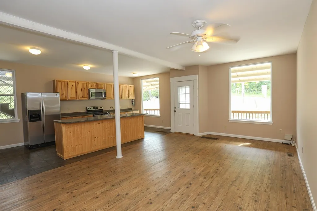855 Route 103 E Warner NH 03278