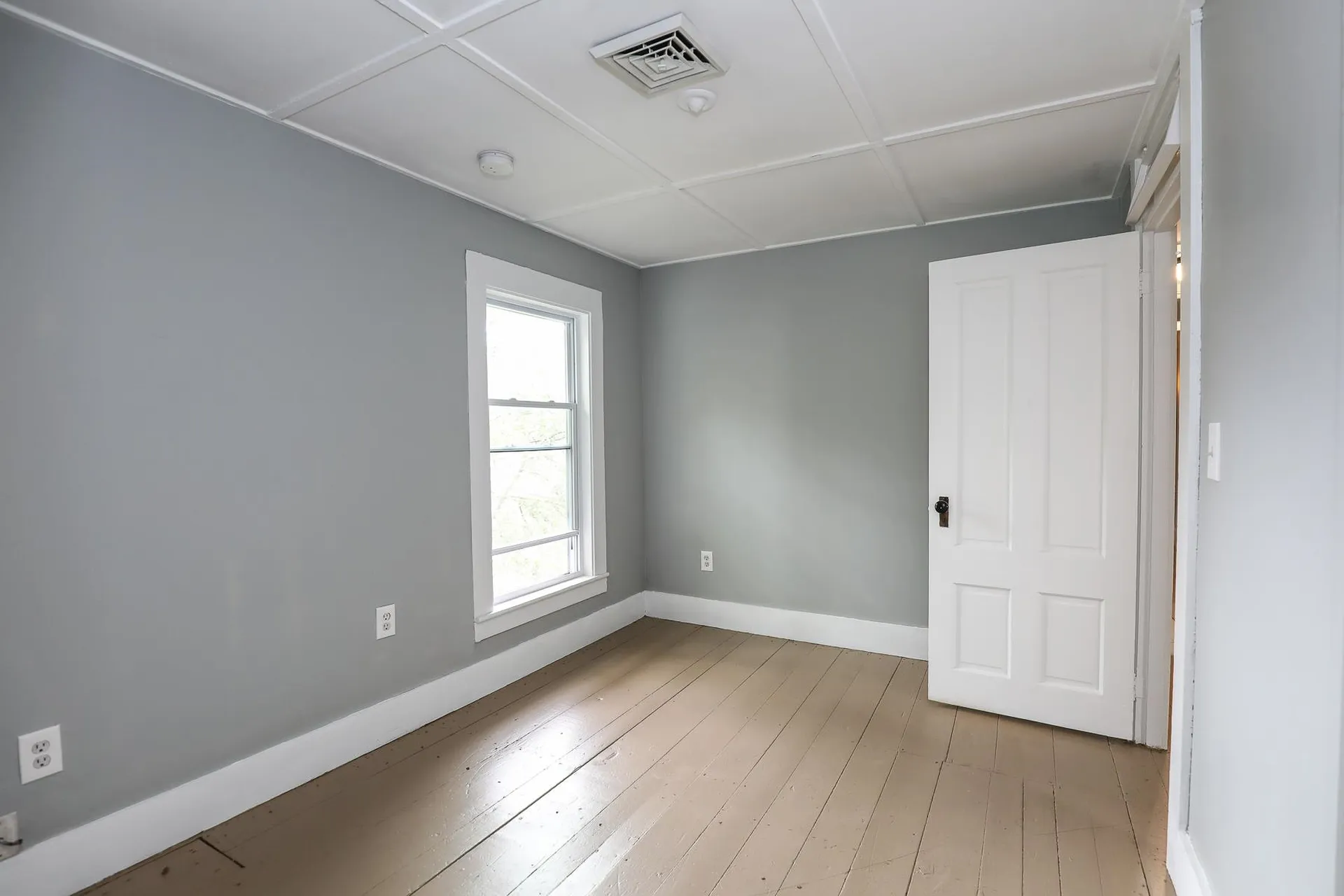 855 Route 103 E Warner NH 03278