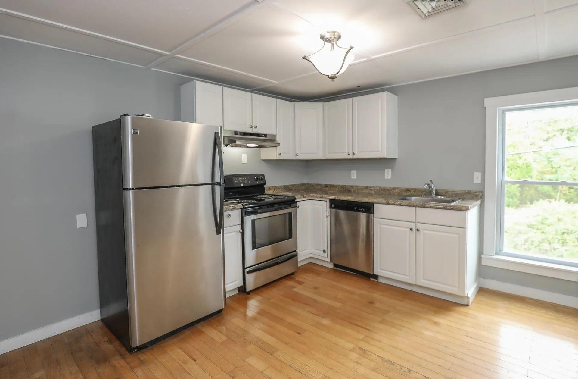 855 Route 103 E Warner NH 03278