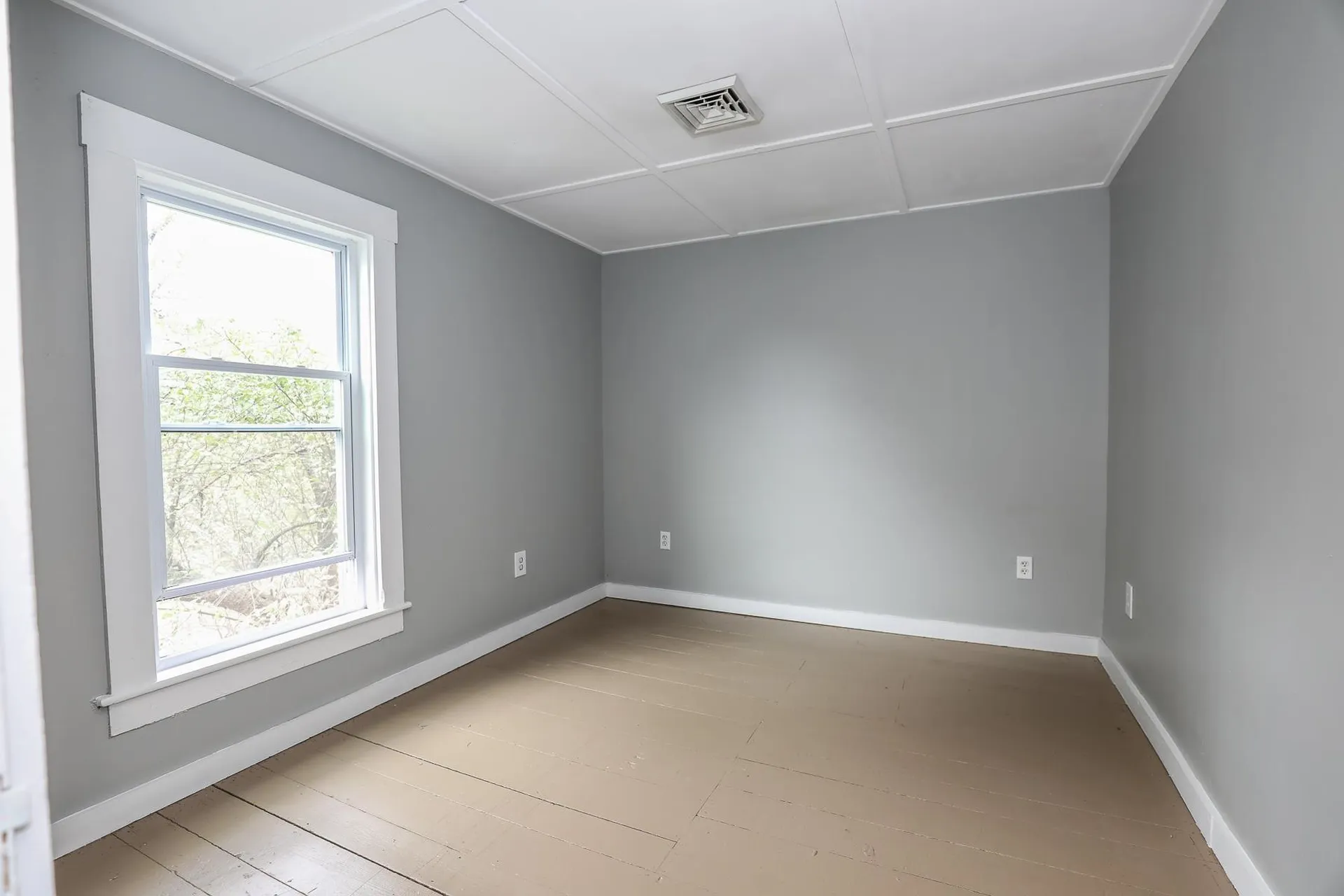 855 Route 103 E Warner NH 03278