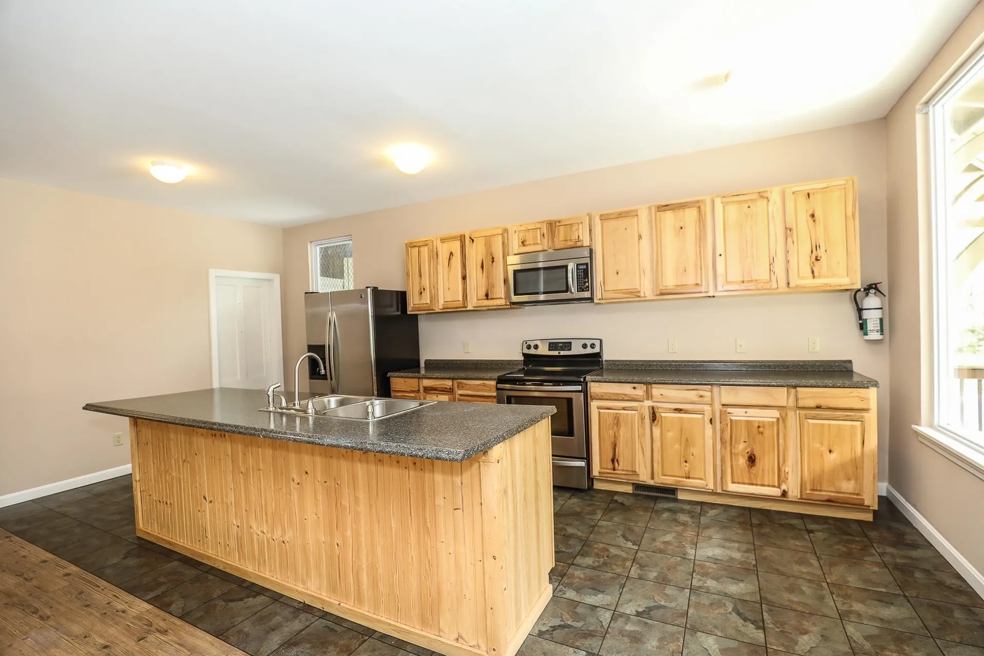 855 Route 103 E Warner NH 03278