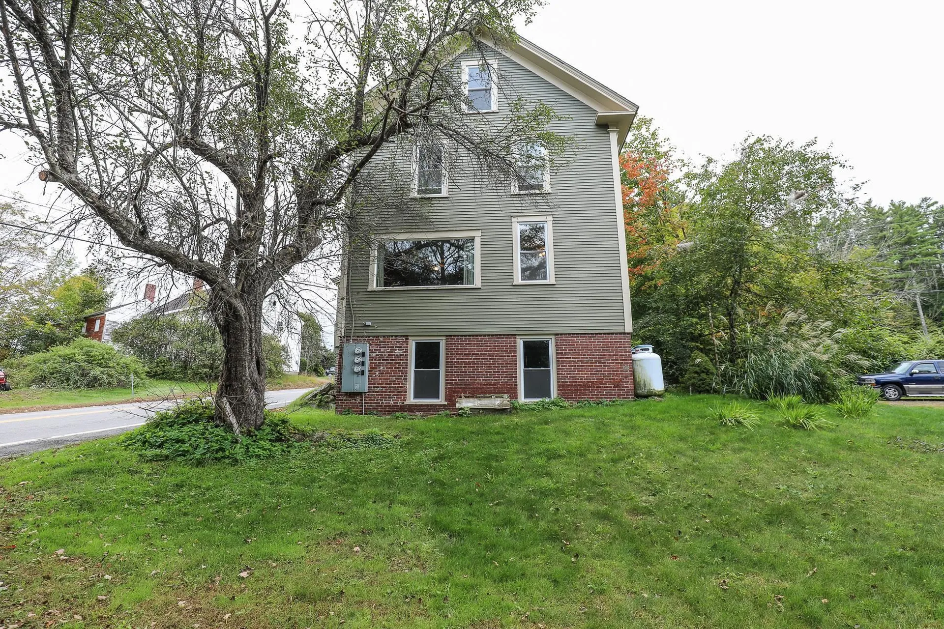855 Route 103 E Warner NH 03278