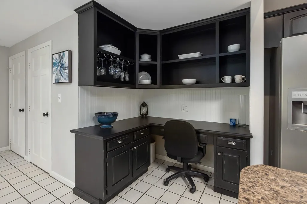 15 Lafayette Terrace North Hampton NH 03862