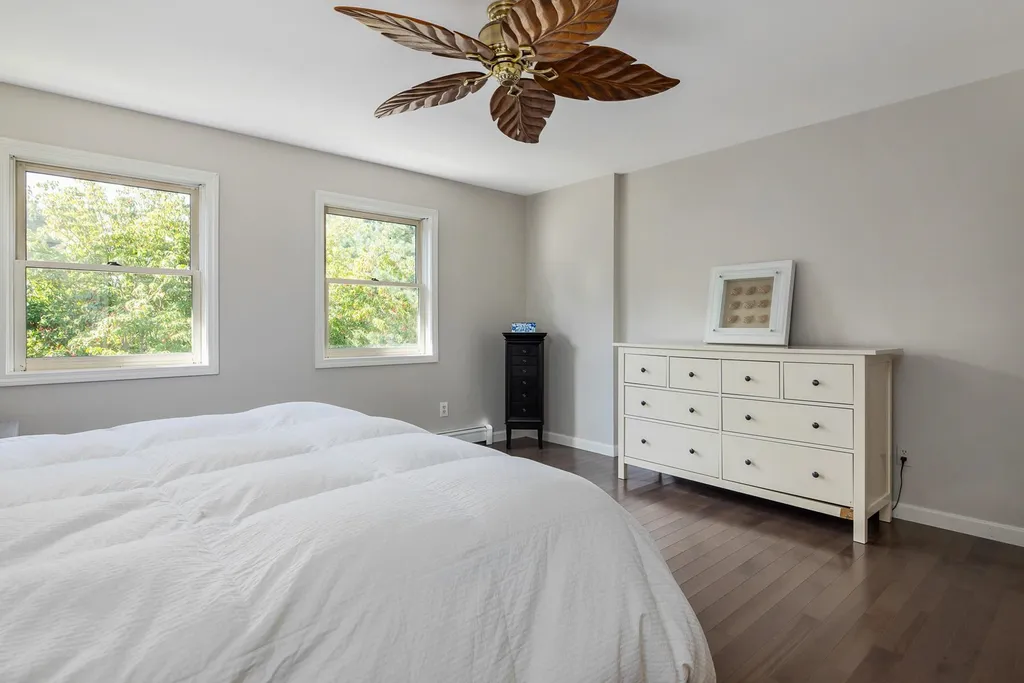 15 Lafayette Terrace North Hampton NH 03862