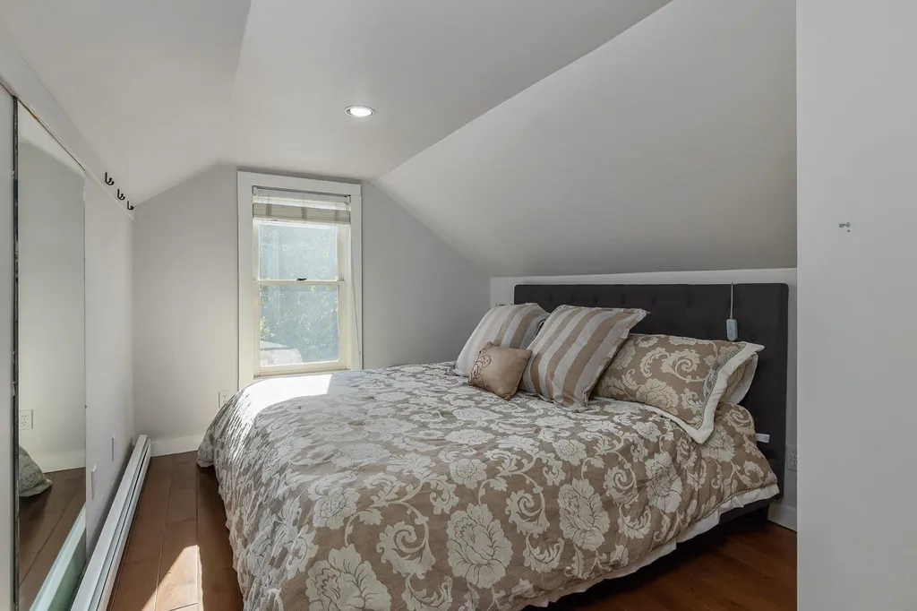 15 Lafayette Terrace North Hampton NH 03862