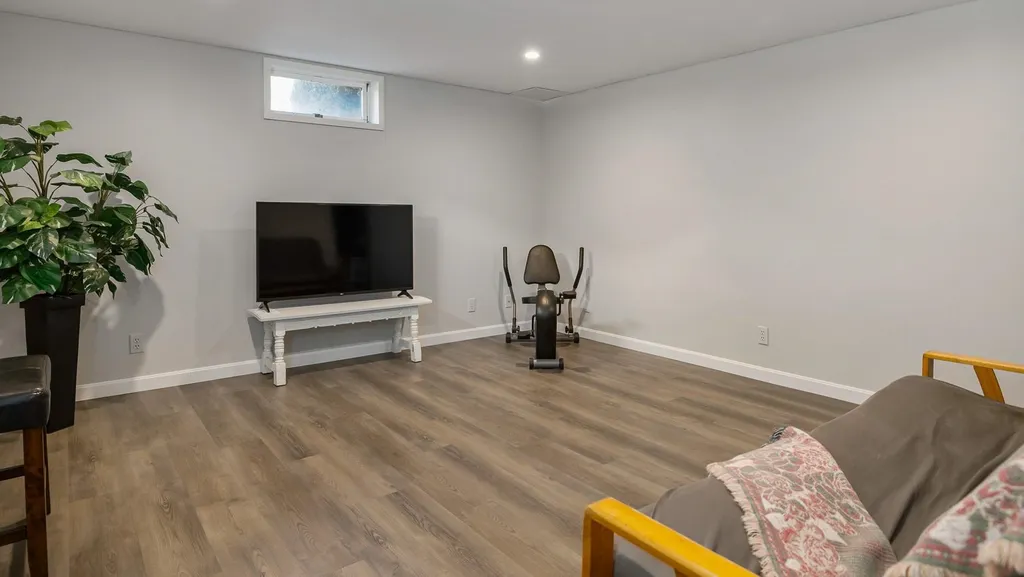 15 Lafayette Terrace North Hampton NH 03862