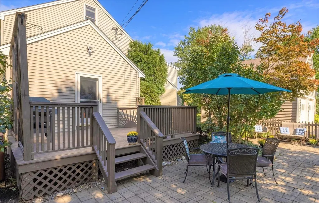 15 Lafayette Terrace North Hampton NH 03862