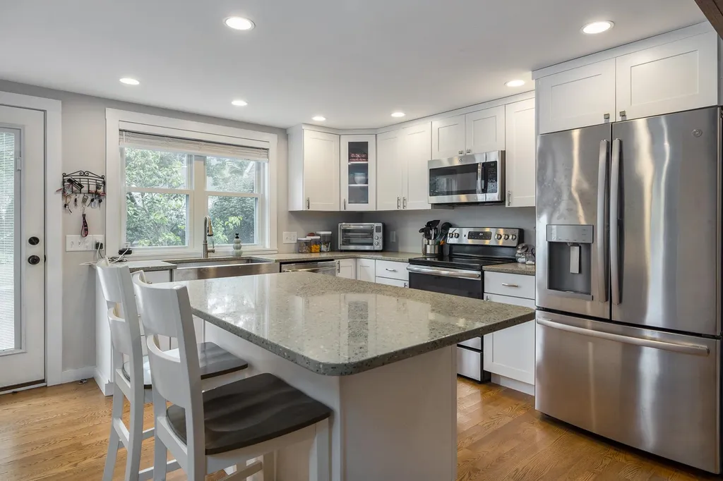 15 Lafayette Terrace North Hampton NH 03862
