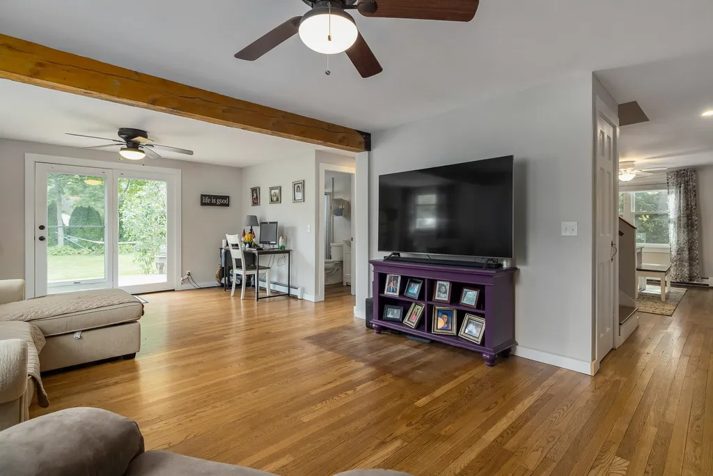 15 Lafayette Terrace North Hampton NH 03862