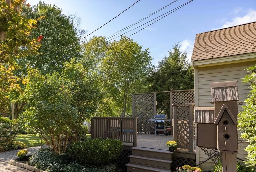 15 Lafayette Terrace North Hampton NH 03862