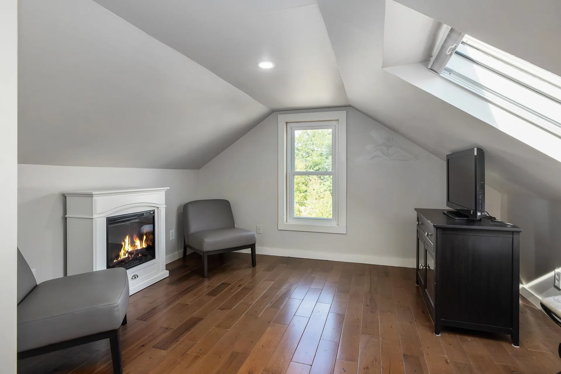 15 Lafayette Terrace North Hampton NH 03862
