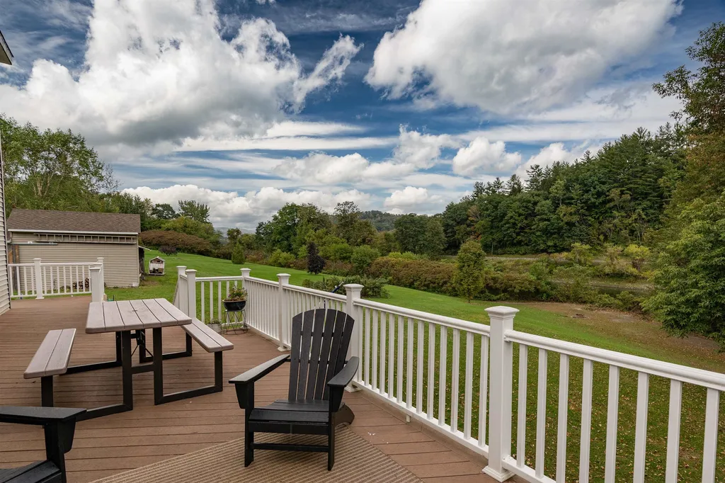 1936 River Road Sharon VT 05056
