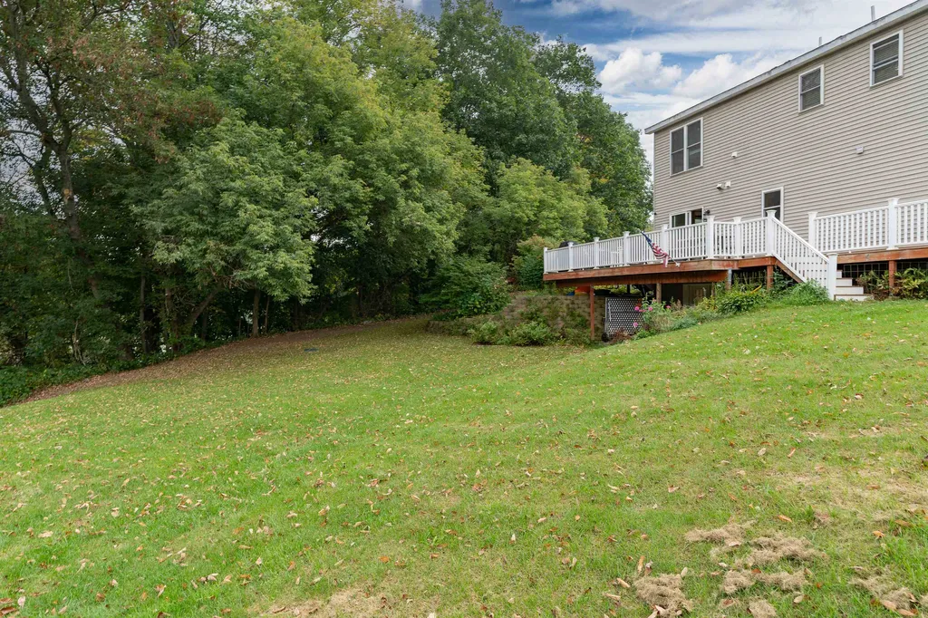 1936 River Road Sharon VT 05056