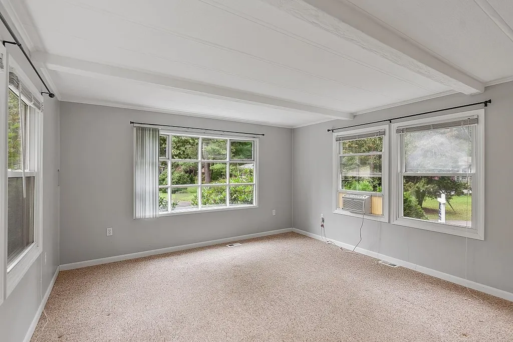 29 Mercury Lane Nashua NH 03062