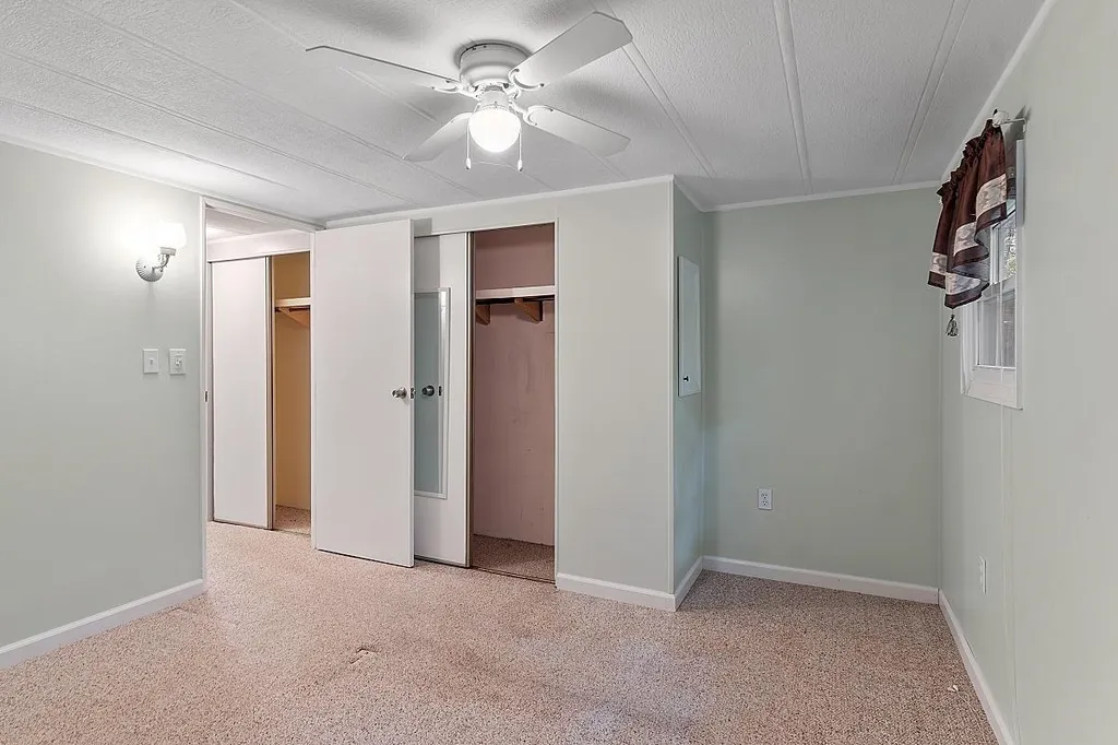 29 Mercury Lane Nashua NH 03062
