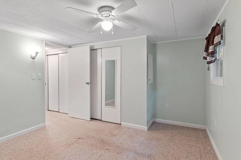 29 Mercury Lane Nashua NH 03062