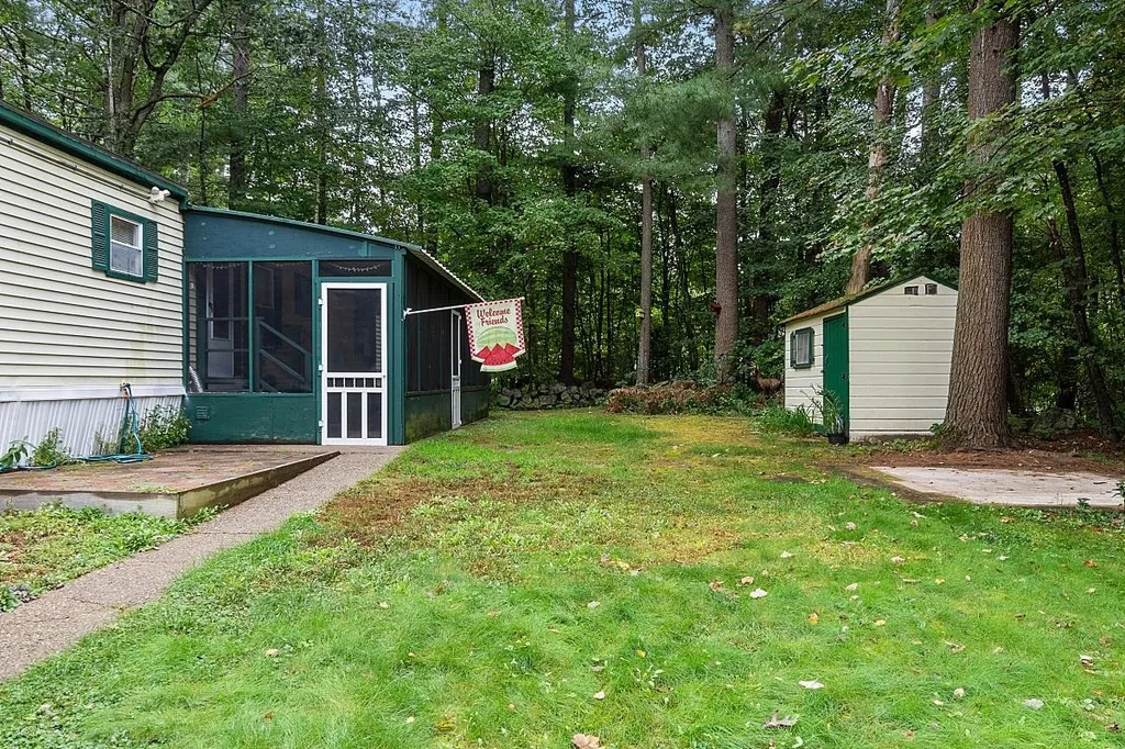 29 Mercury Lane Nashua NH 03062