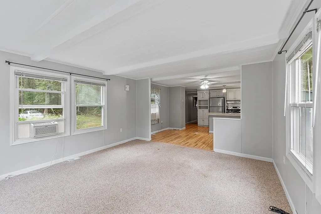 29 Mercury Lane Nashua NH 03062