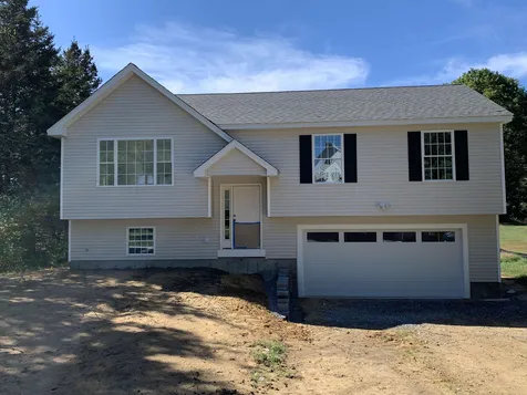 13 Gale Avenue Northfield NH 03276