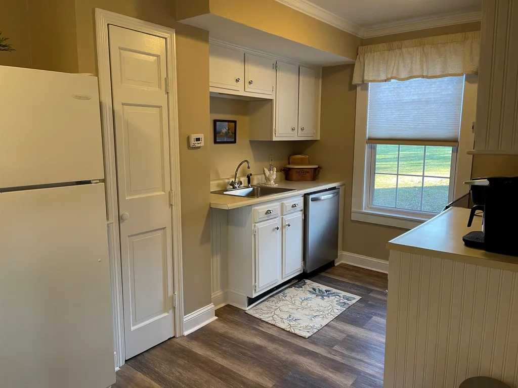 2 Emery Lane Stratham NH 03885