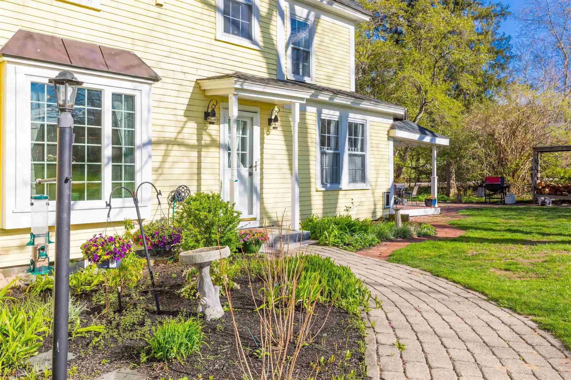2 Emery Lane Stratham NH 03885