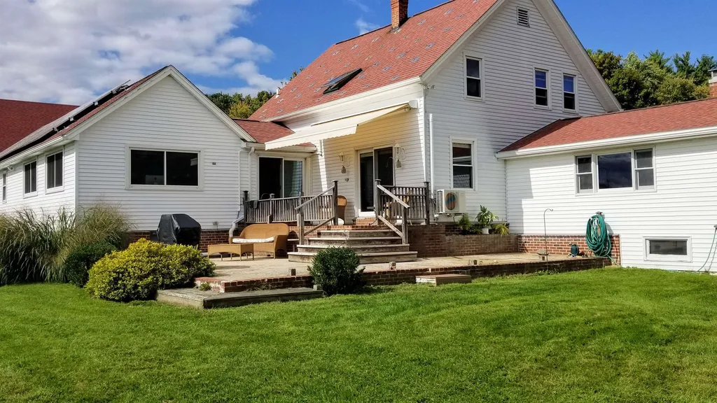 213 Bear Hill Road Chichester NH 03258