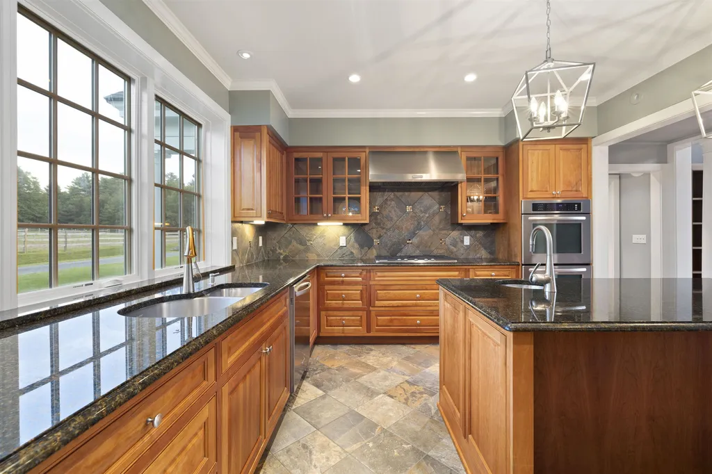 39 Tranquil Brook Lane Hanover NH 03755