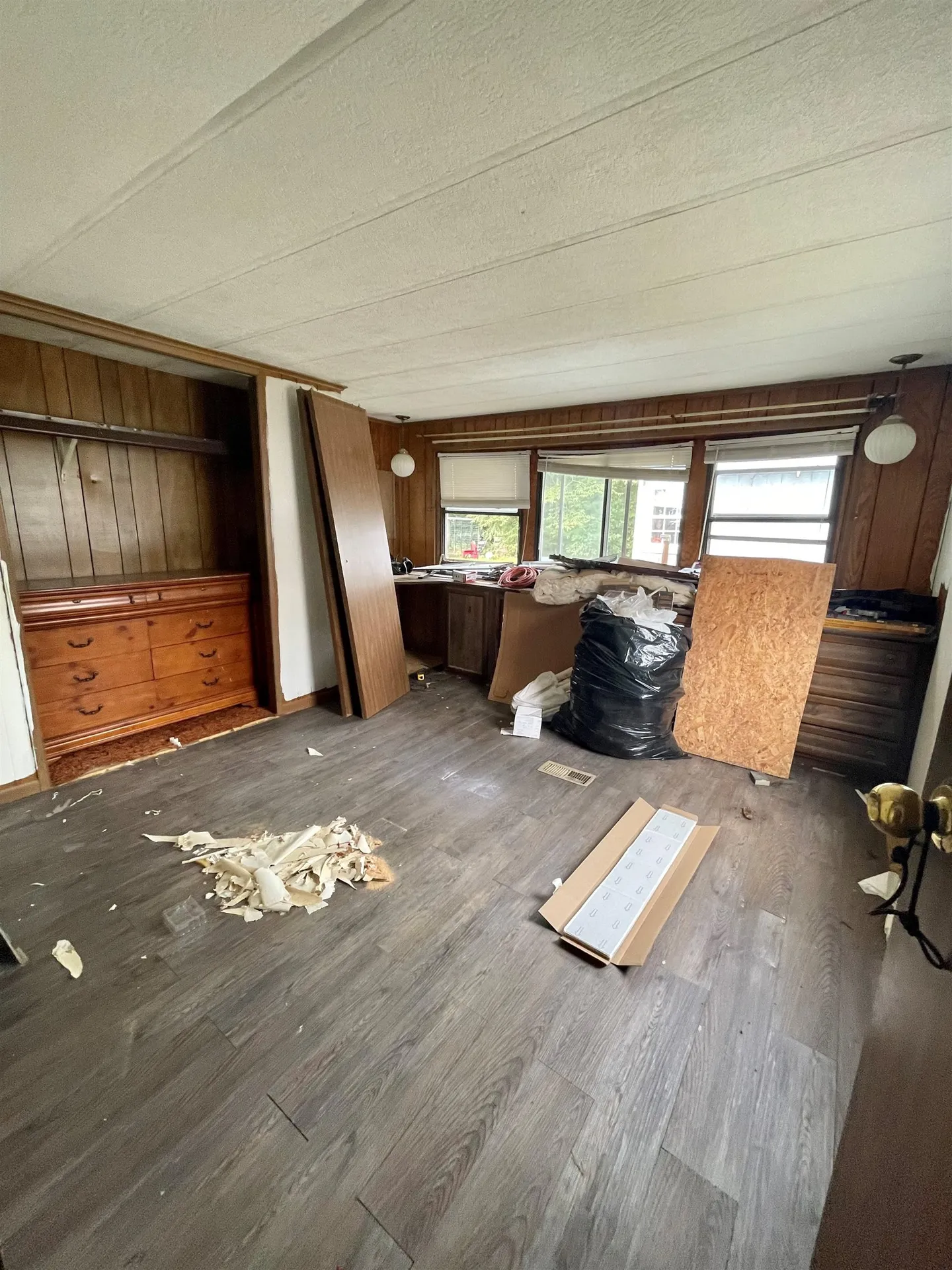 24 Anthony Circle Swanzey NH 03446