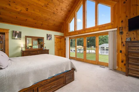 78 Amesbury Road Newton NH 03858