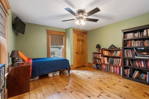 78 Amesbury Road Newton NH 03858