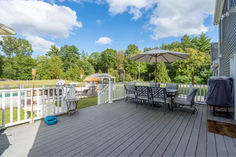 78 Amesbury Road Newton NH 03858