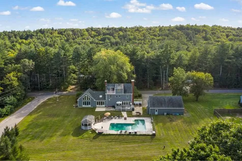 78 Amesbury Road Newton NH 03858