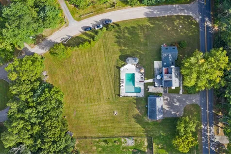 78 Amesbury Road Newton NH 03858