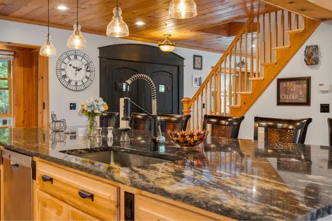 78 Amesbury Road Newton NH 03858