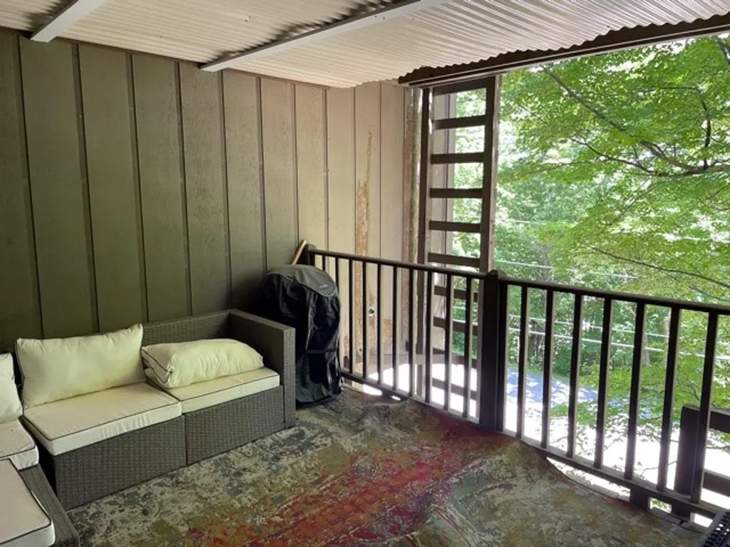 116 Middle Earth Drive Warren VT 05674