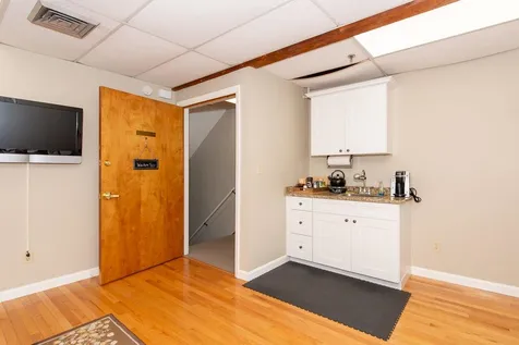 387 Lafayette Road Hampton NH 03842