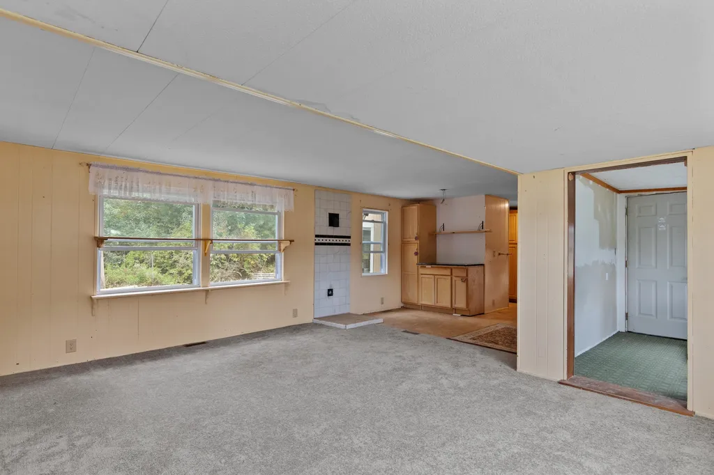 8 Knights Lane Epsom NH 03234