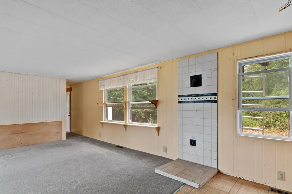 8 Knights Lane Epsom NH 03234