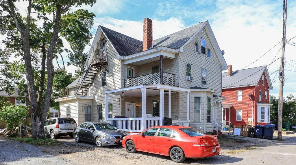 4 Beacon Court Nashua NH 03064