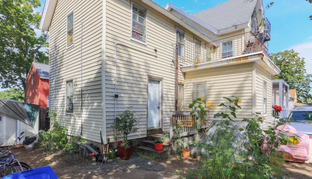 4 Beacon Court Nashua NH 03064