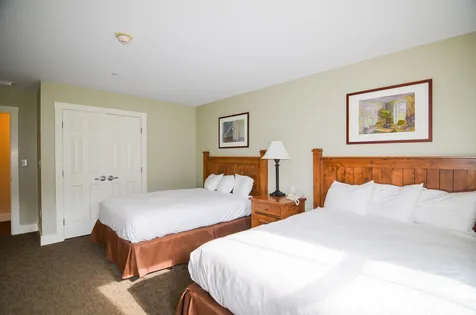 827/829 Q4 Jackson Gore Adams House Ludlow VT 05149
