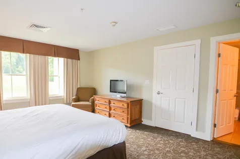 827/829 Q4 Jackson Gore Adams House Ludlow VT 05149