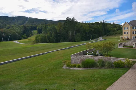 827/829 Q4 Jackson Gore Adams House Ludlow VT 05149