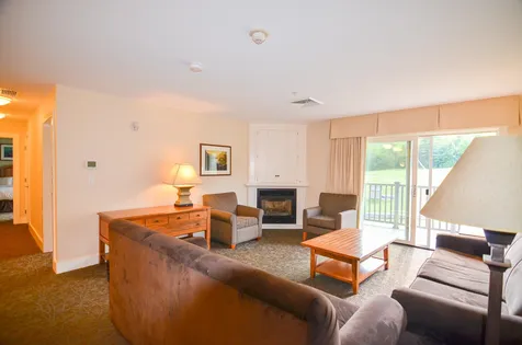 827/829 Q4 Jackson Gore Adams House Ludlow VT 05149